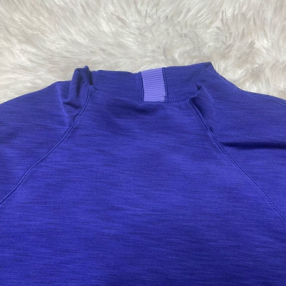 Under Armour Womans Medium Fitted Long Sleeve Coldgear Shirt Top Athletic Purple - Picture 3 of 10